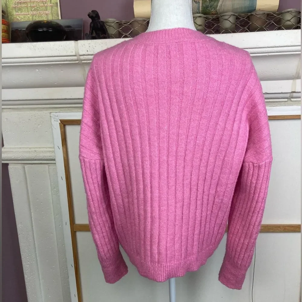 Pink Ribbed Crew Neck Sweater - Picture 2 of 8